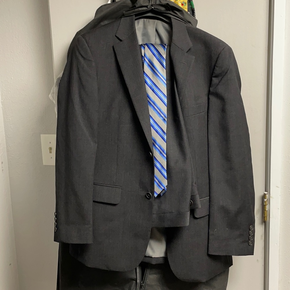 Men’s suit